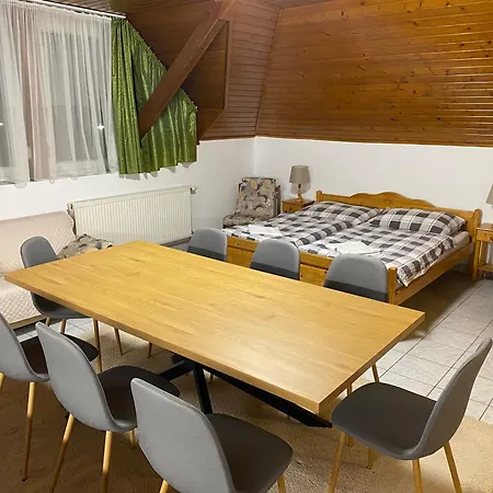 Maria Apartmanhaz Διαμέρισμα Zalakaros