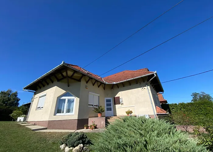 Maria Apartmanhaz Διαμέρισμα *